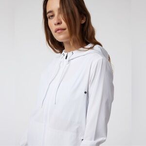 Vuori Womens Outdoor Trainer Shell